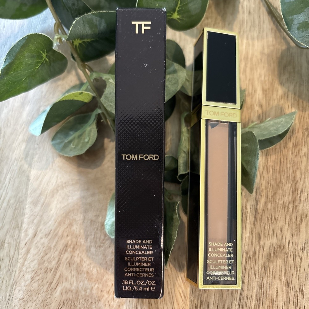 Tom Ford Shade And Illuminate Concealer 5W0 Tan 5.4ml